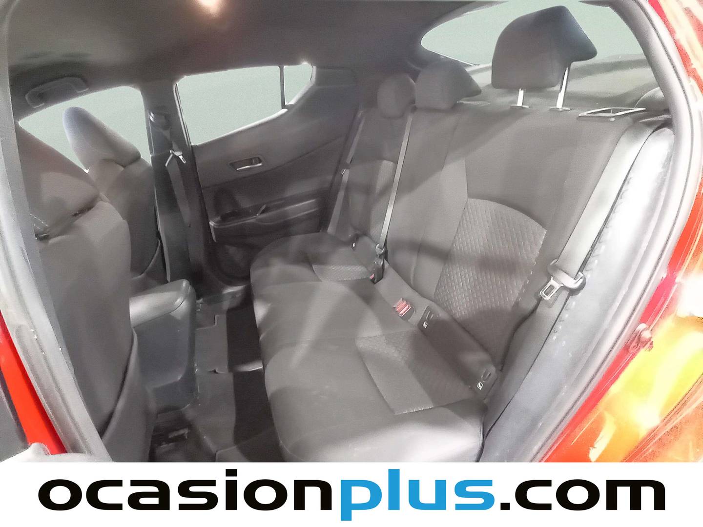Foto asientos traseros Toyota C-HR Toyota C-HR 1.8 125H Advance (122 CV)