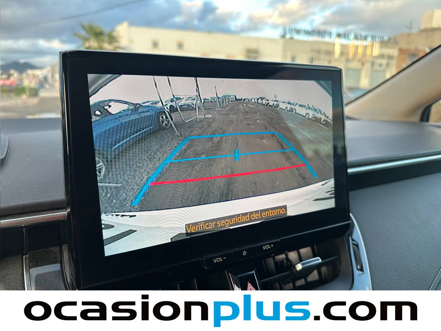 Foto Toyota Corolla Toyota Corolla 140H Style 103 kW (140 CV)