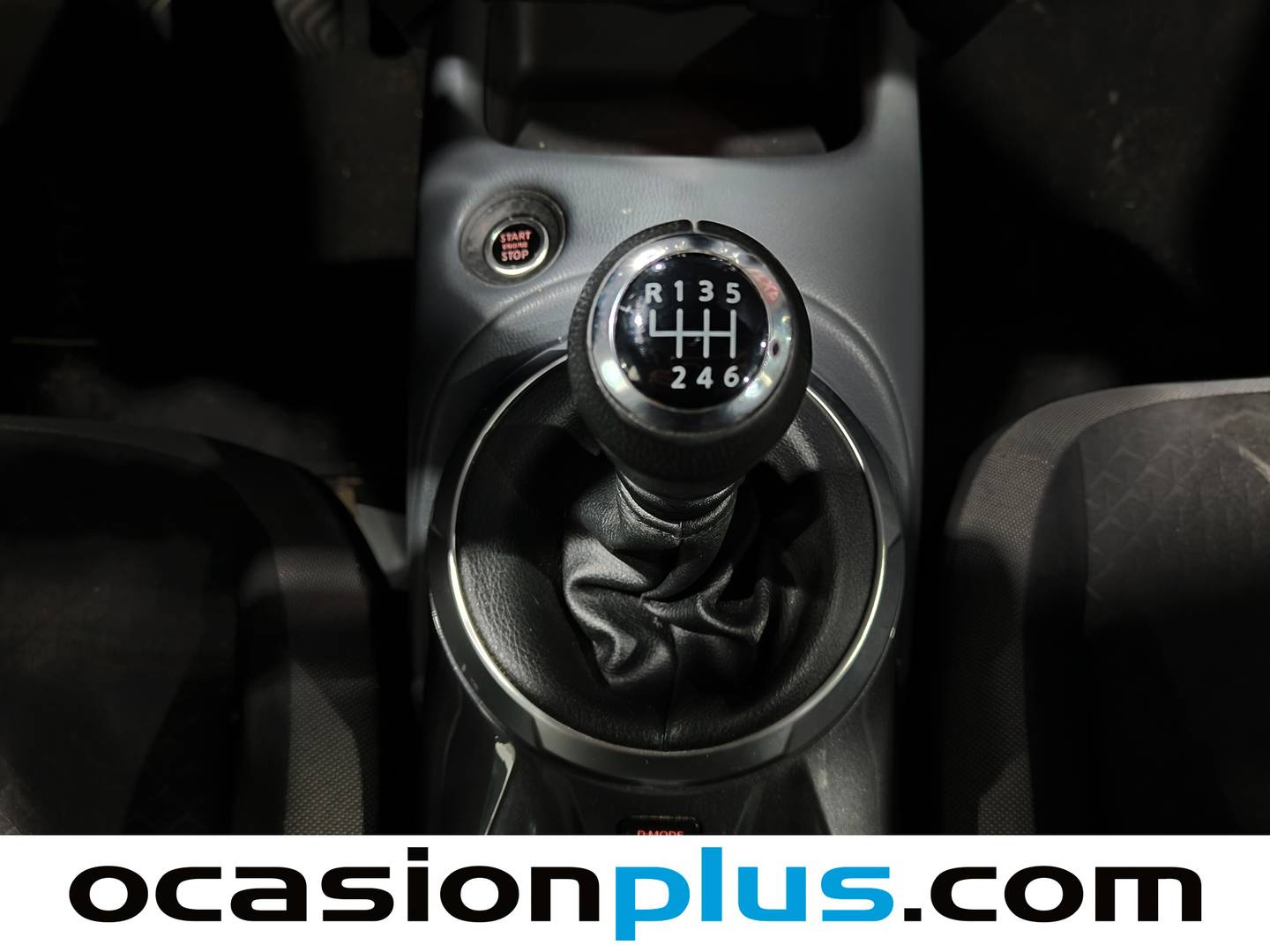 Foto Nissan JUKE Nissan Juke DIG-T N-Connecta 4x2 (114 CV)