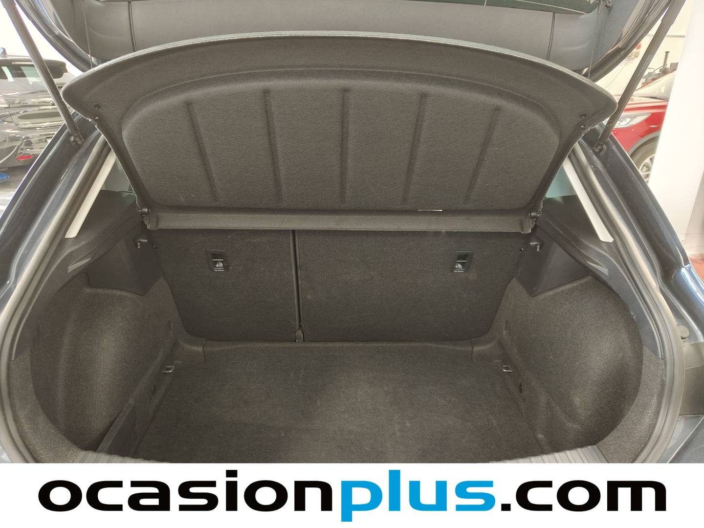 Foto Seat León SEAT León 1.5 TSI S&S Style 25 Aniversario (116 CV)