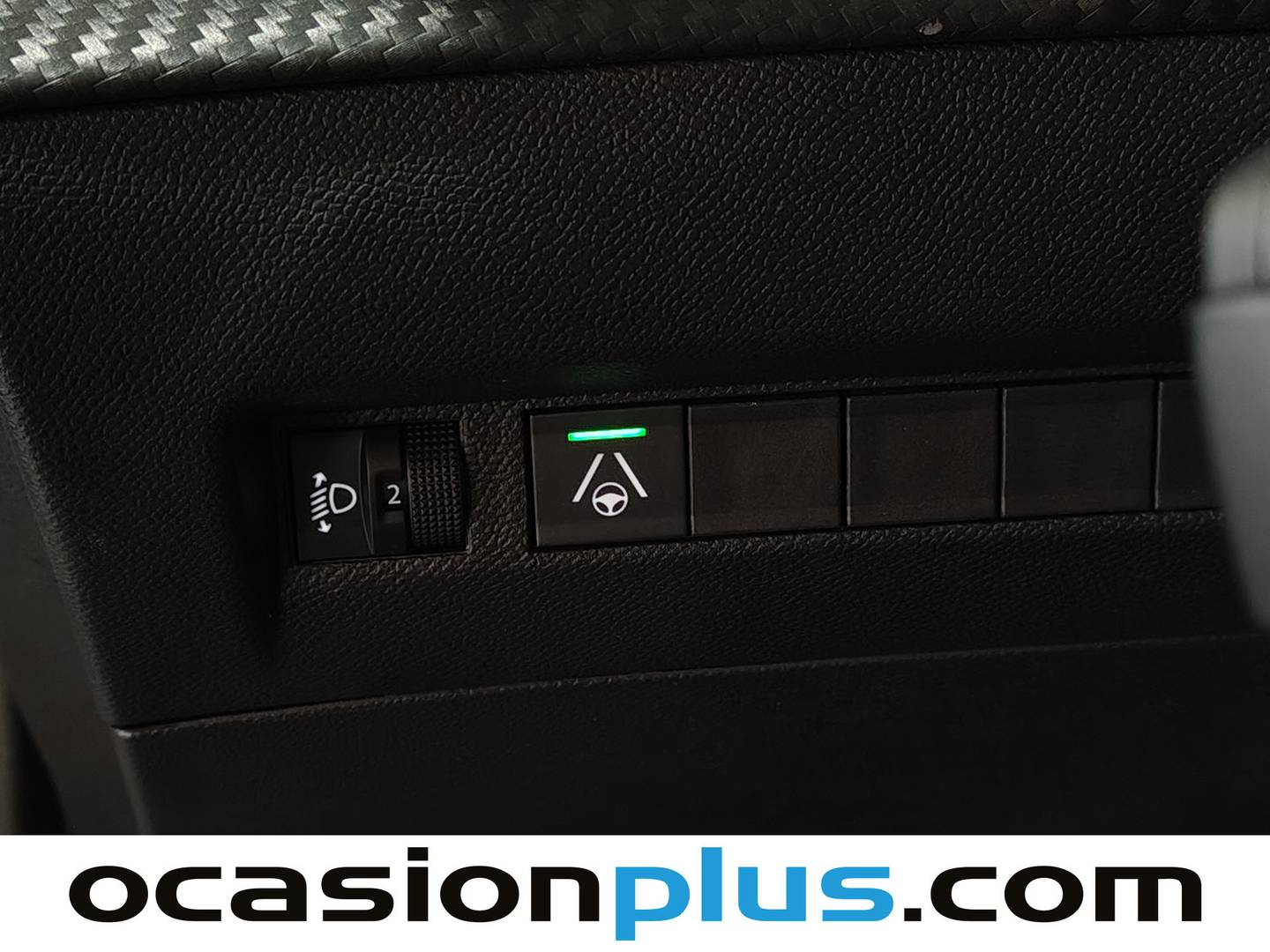 Peugeot 2008 Peugeot 2008 Allure Hybrid eDCS6 (145 CV) seminuevo