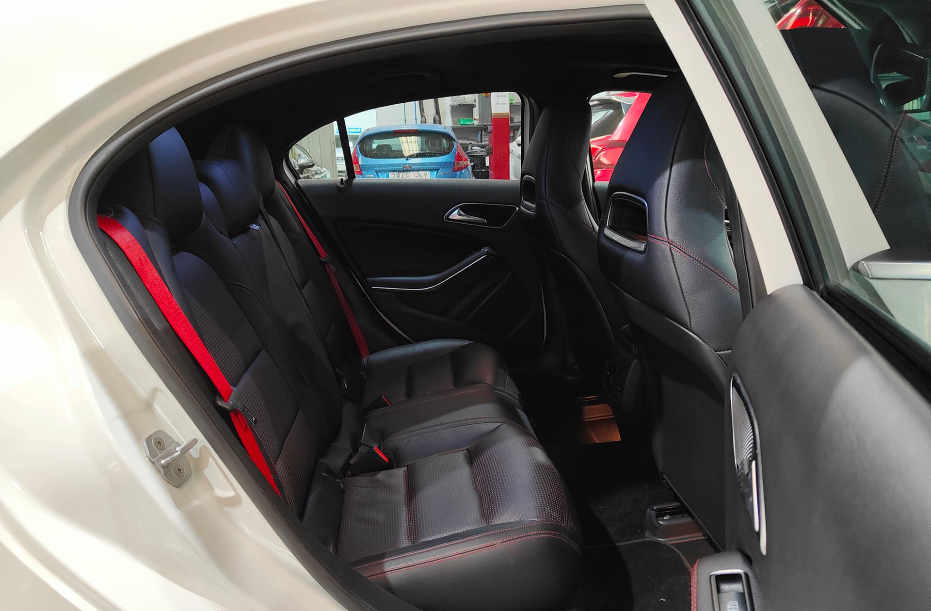 Mercedes-Benz Clase A 250 AMG Line 4Matic - foto 19