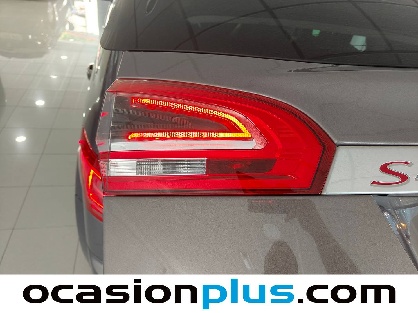 Acabados Ford S-MAX Ford S-MAX 2.0 TDCI Titanium S Powershift 120 kW (163 CV) 7 Plazas