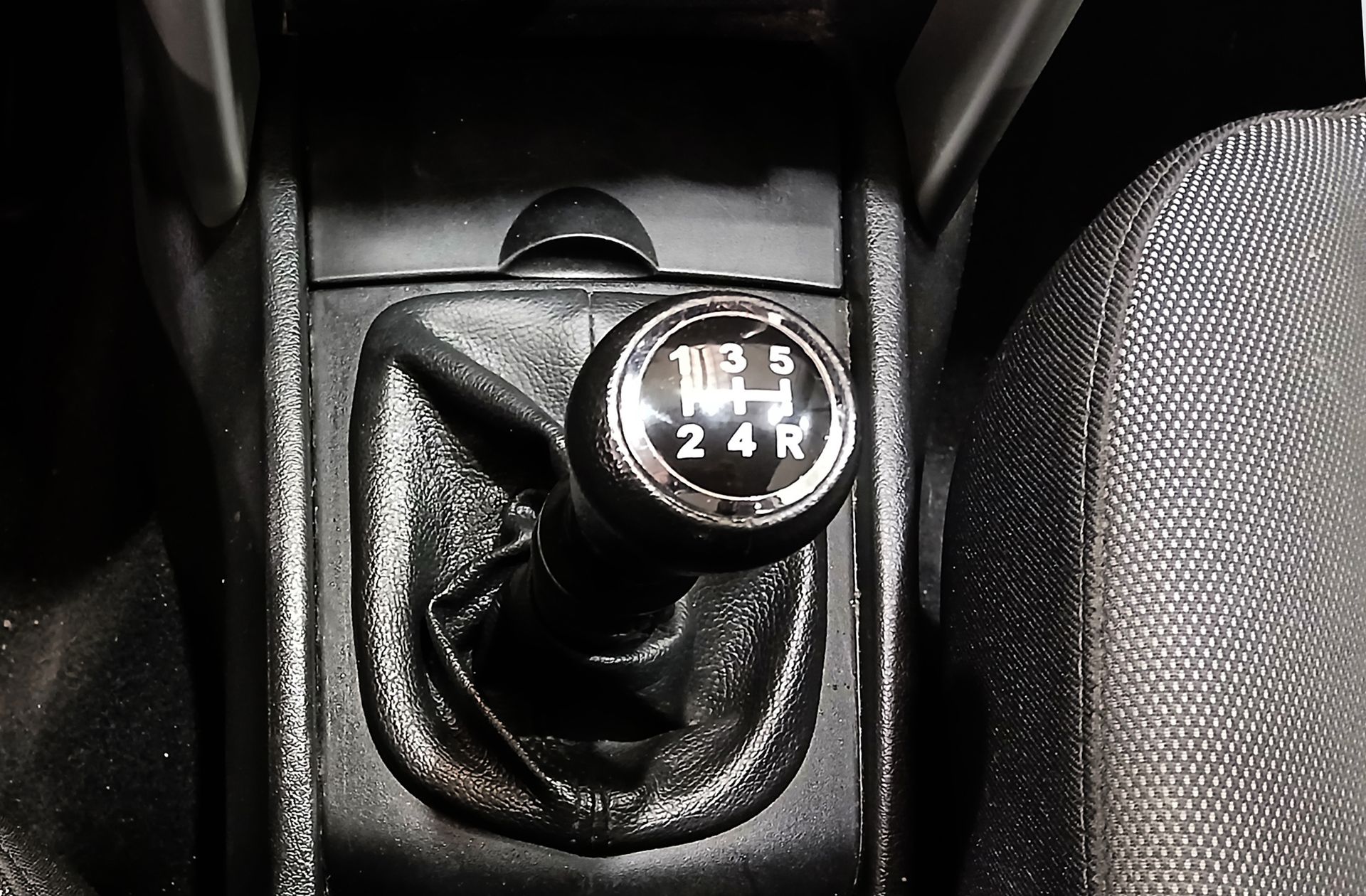 Peugeot 207 1.4 Business Line - foto 5