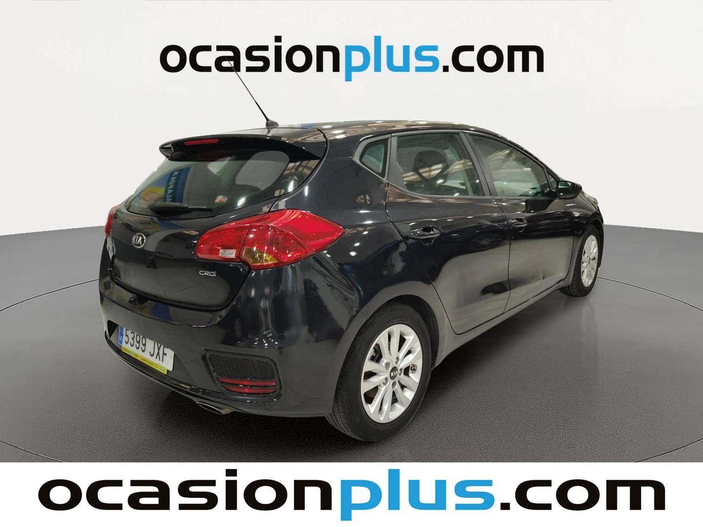Foto trasera KIA Ceed Kia Ceed 1.4 CRDi WGT Business (90 CV) derecha
