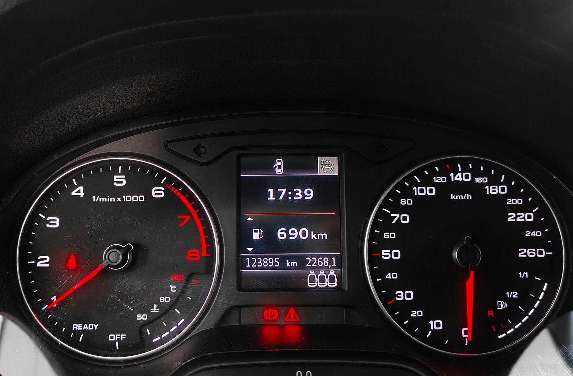 Audi Q2 Advanced 30 TFSI - foto 23