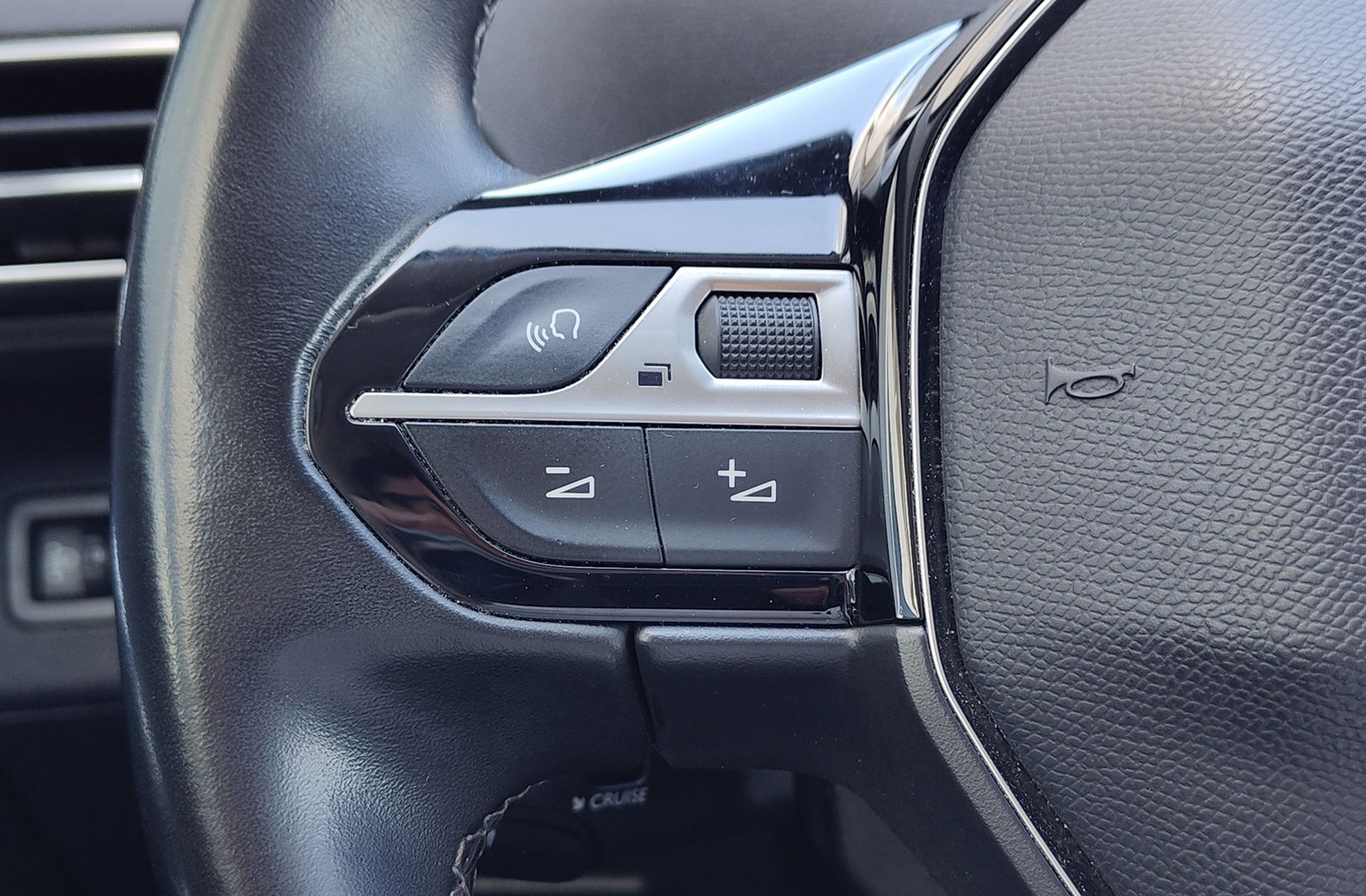 Peugeot 5008 PureTech 130 Allure 7 plazas - foto 32