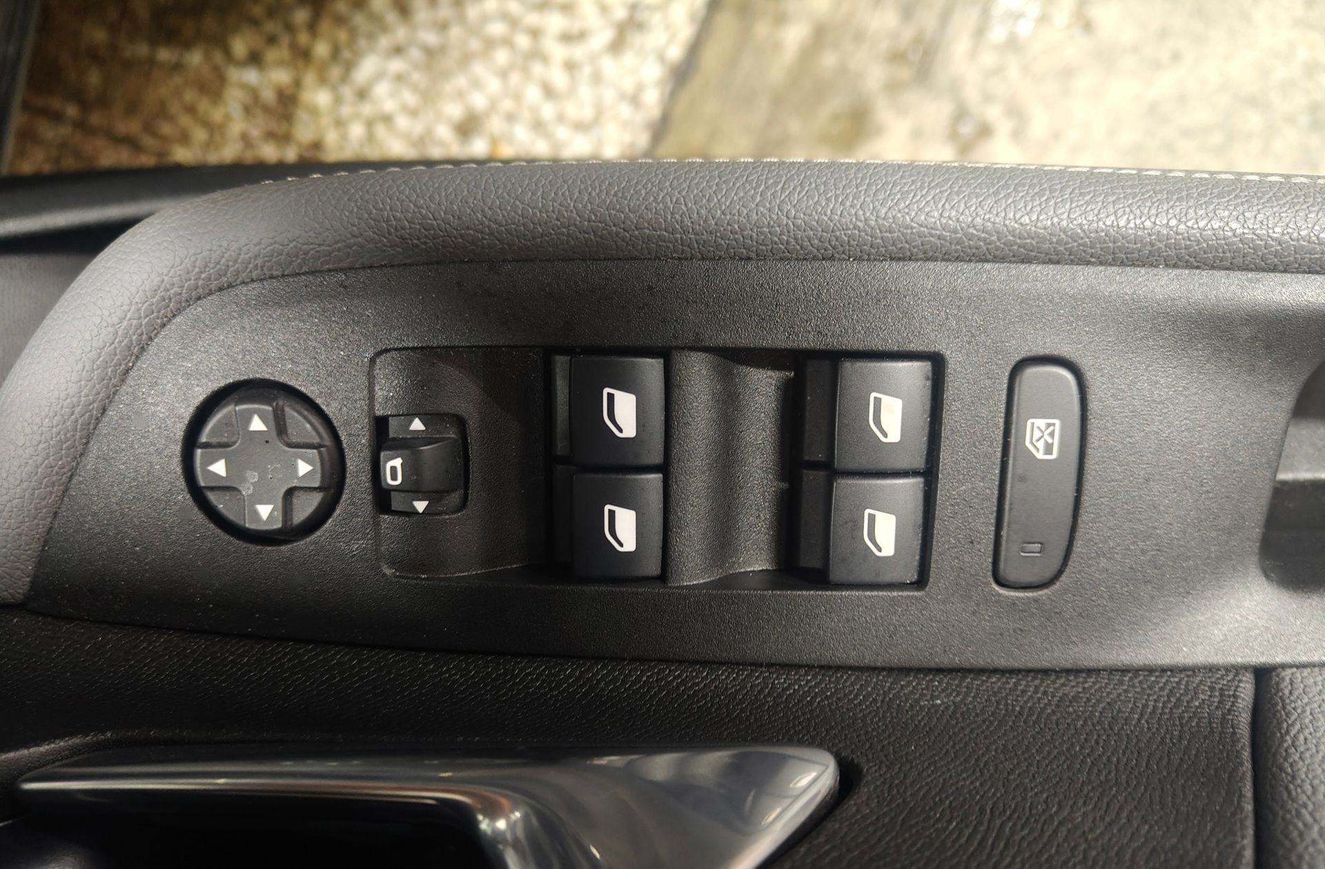 Opel Mokka 1.2 T Business Elegance - foto 31
