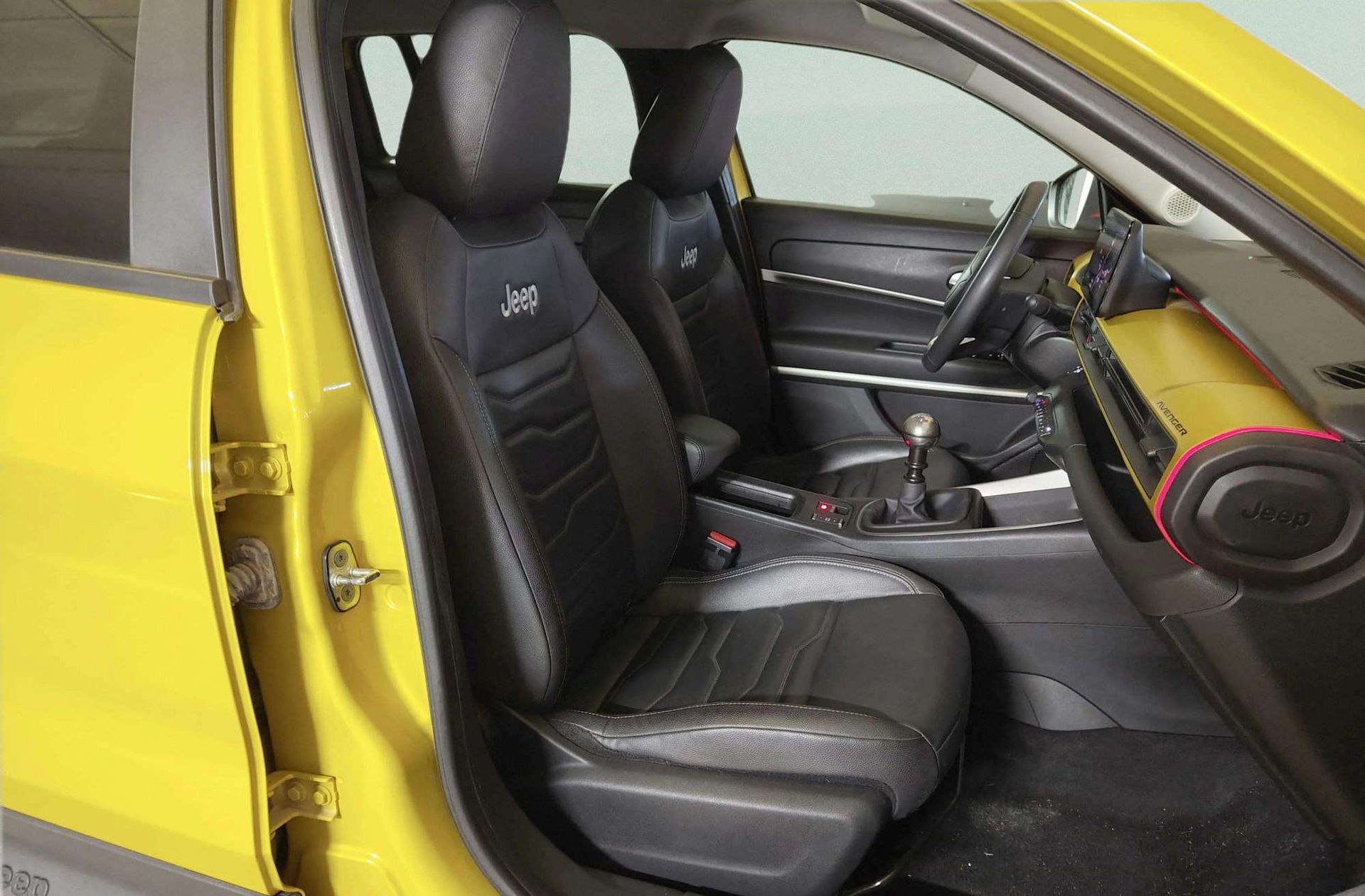 Jeep Avenger 1.2 G Summit - foto 16