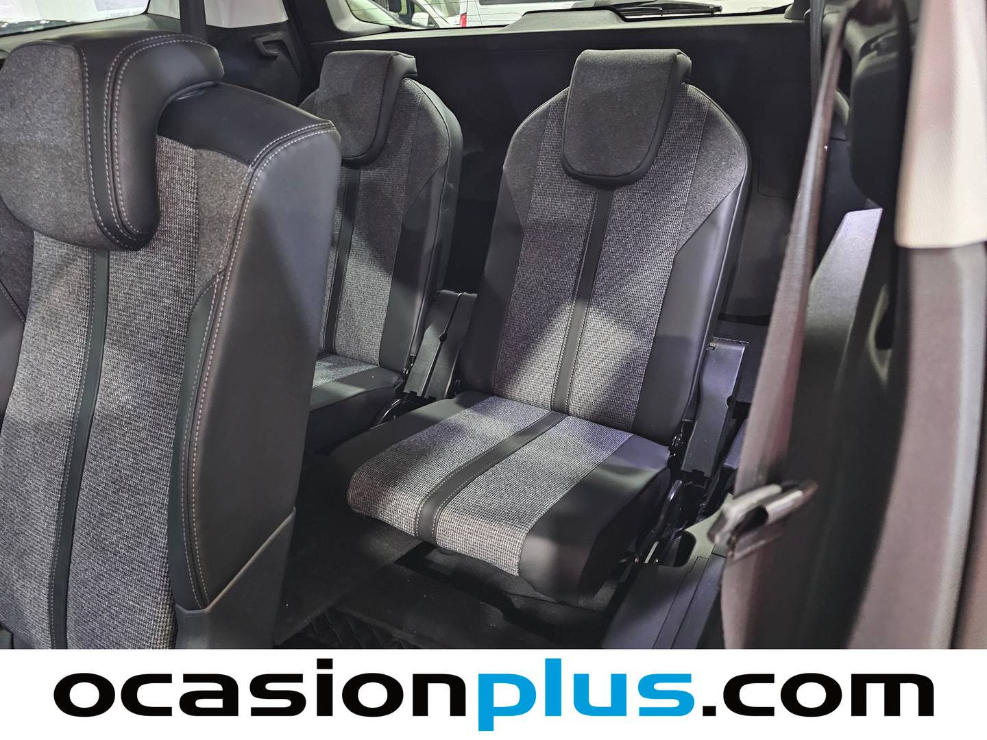 Foto asientos delanteros Peugeot 5008 Peugeot 5008 BlueHDi 120 S&S Allure (120 CV) 7 Plazas