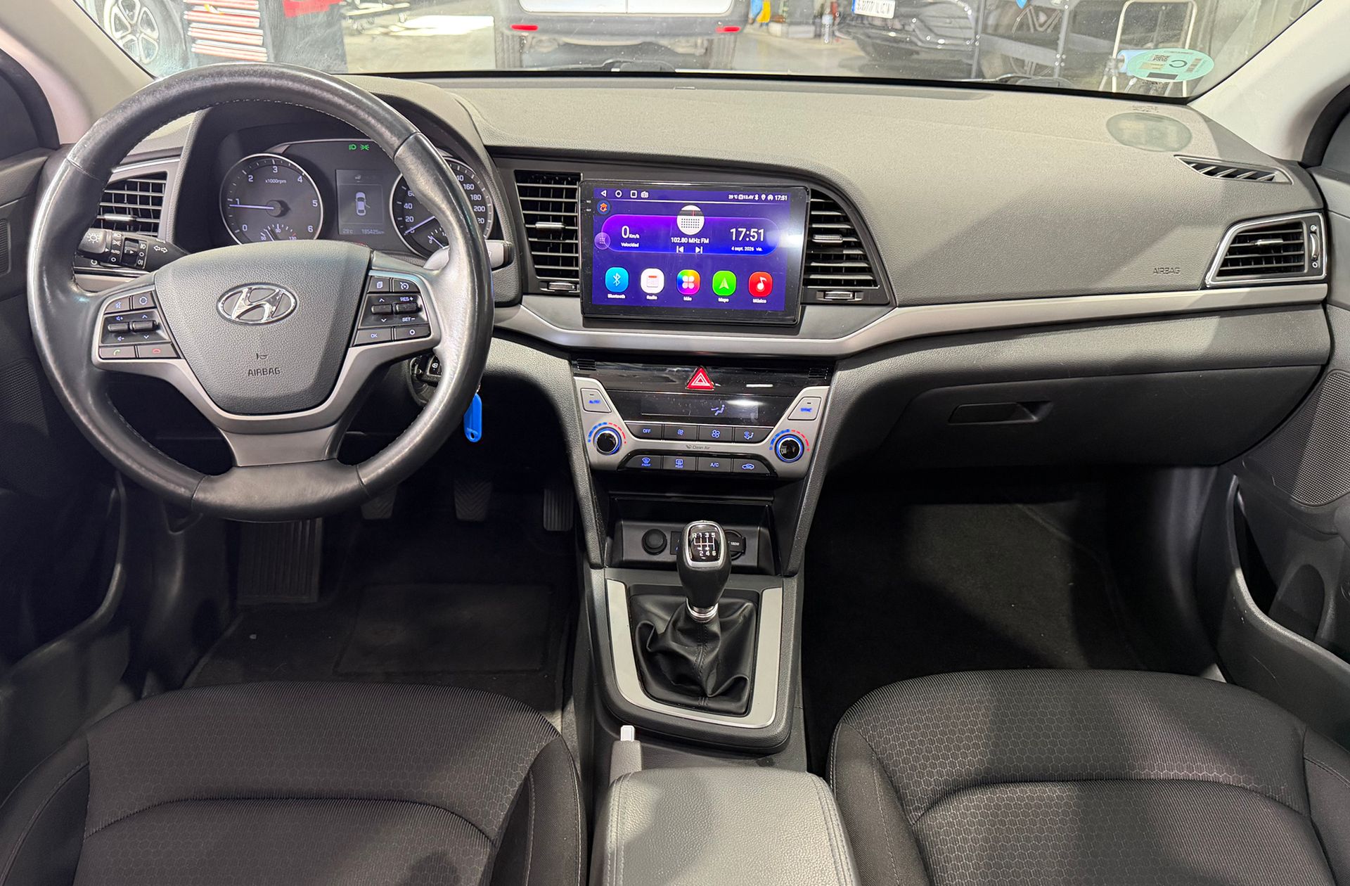 Hyundai Elantra 1.6 CRDi Tecno - foto 6