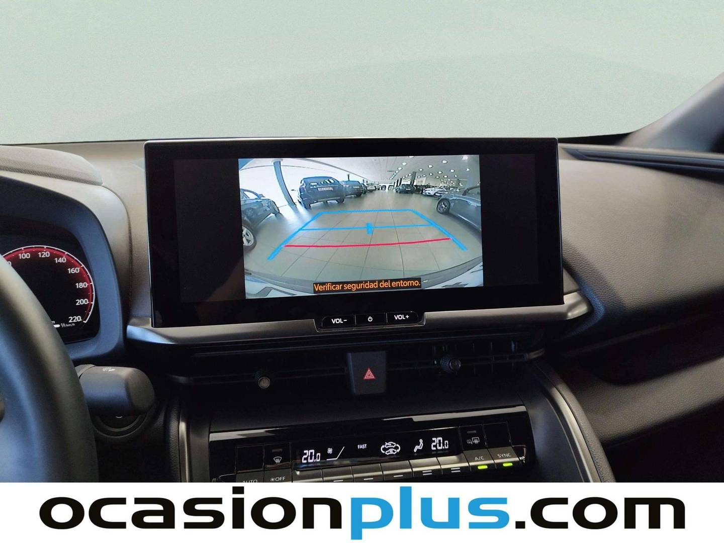 Equipamiento del Toyota C-HR Toyota C-HR 140H Advance (140 CV)