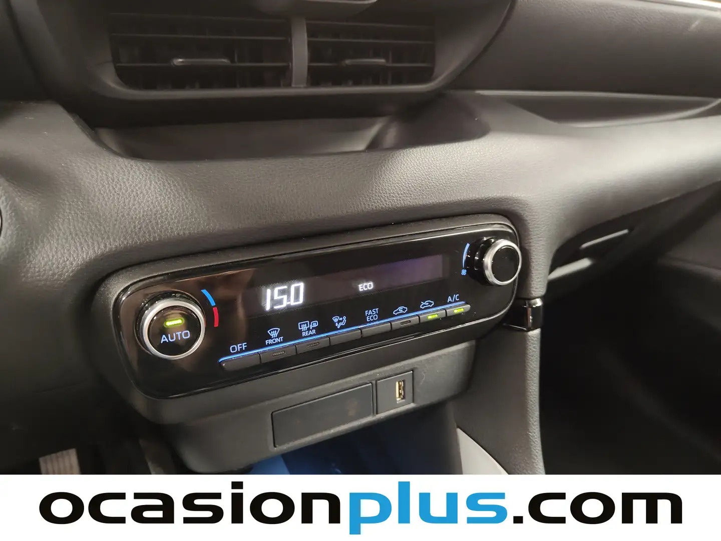 Foto Toyota Yaris Toyota Yaris 120H Business Plus (116 CV)