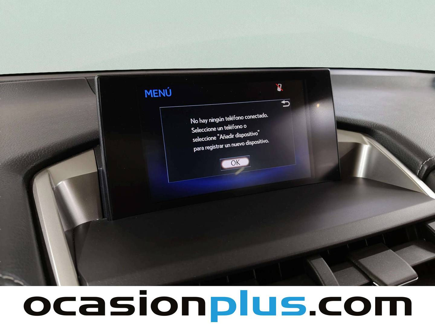 Equipamiento del Lexus NX Lexus NX 300h Executive 4WD + Navibox (197 CV)