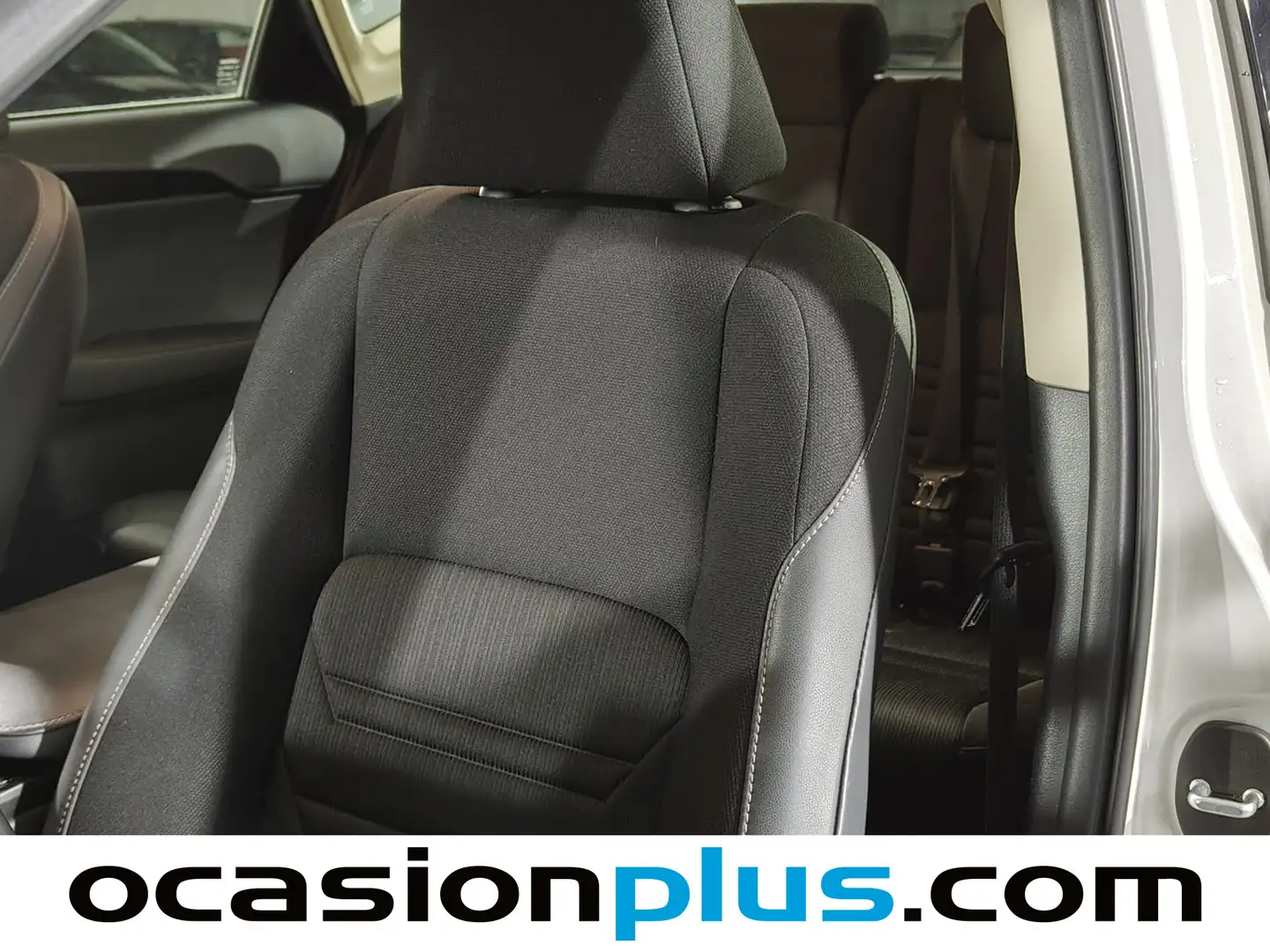 Foto Lexus NX Lexus NX 300h Business 2WD (197 CV)