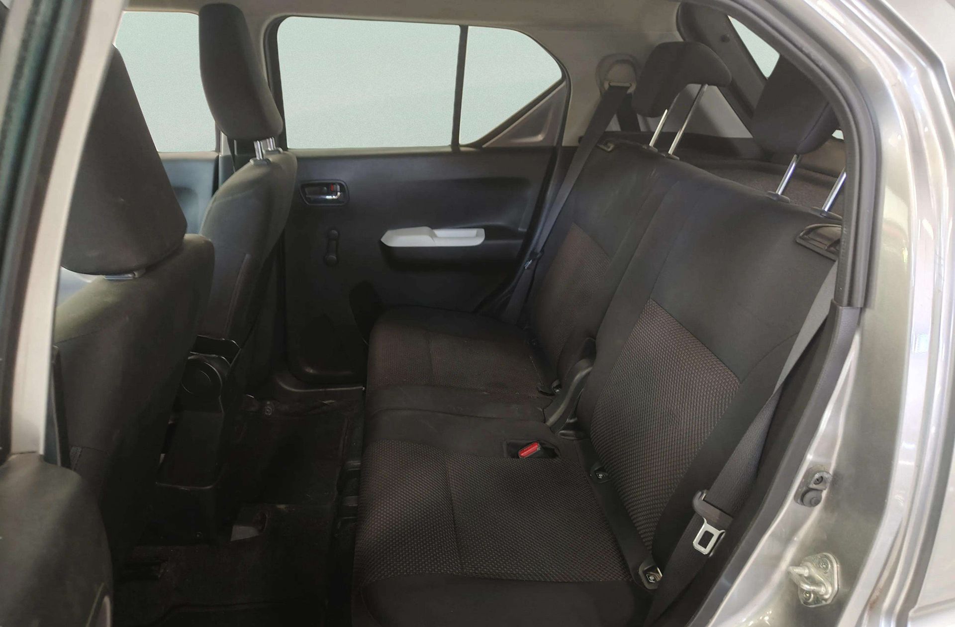 Suzuki Ignis 1.2 GLE - foto 11