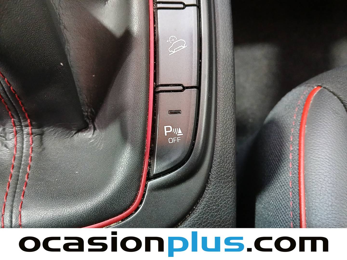 Acabados Hyundai Kona Hyundai Kona 1.0 TGDi Tecno 4x2 (120 CV)