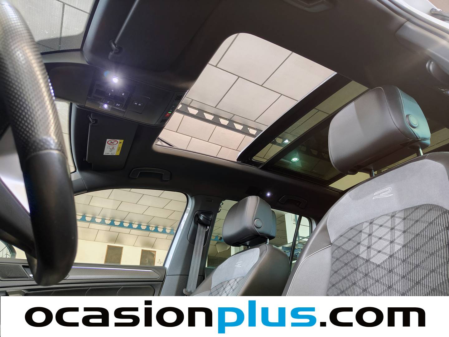 Extras y acabados del Volkswagen Tiguan Volkswagen Tiguan R-Line 2.0 TDI 110 kW (150 CV) DSG