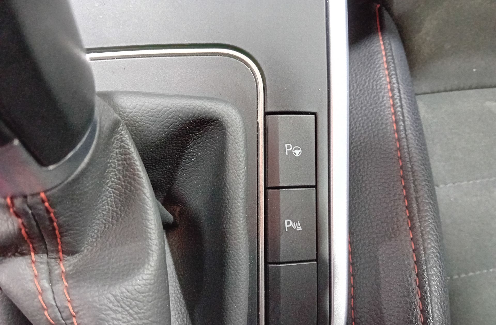 SEAT Arona 1.5 TSI FR XL DSG - foto 13