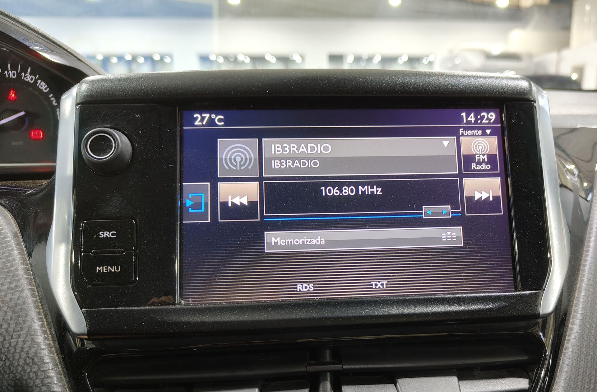 Peugeot 2008 PureTech 110 Allure - foto 31