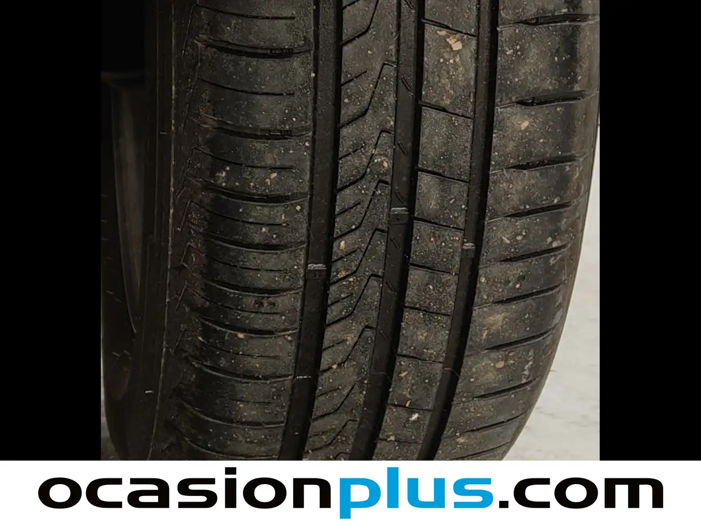 Foto Hyundai Kona Hyundai Kona 1.0 TGDi Maxx 4x2 DCT (120 CV)