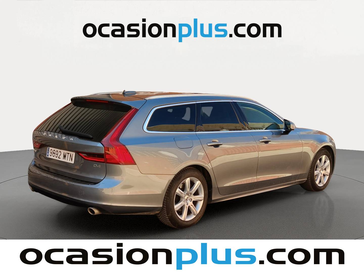 Foto trasera Volvo V90 Volvo V90 D4 Momentum (190 CV) derecha
