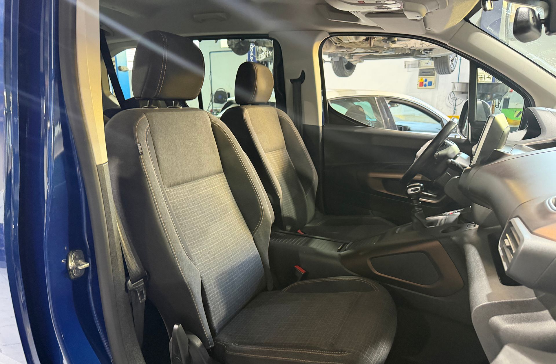 Peugeot Rifter BlueHDi 130 GT Standard - foto 17