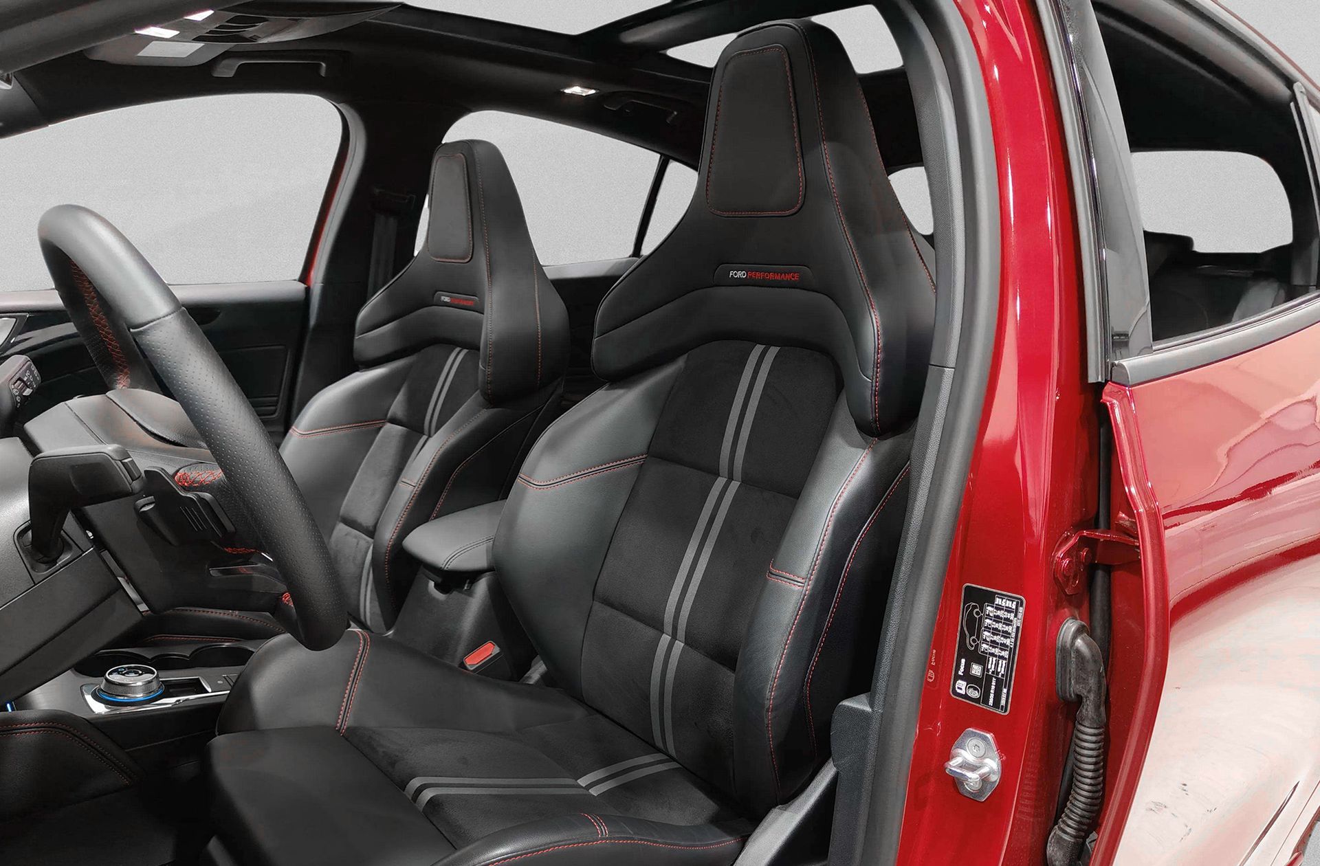 Ford Focus 2.3 EcoBoost ST - foto 14