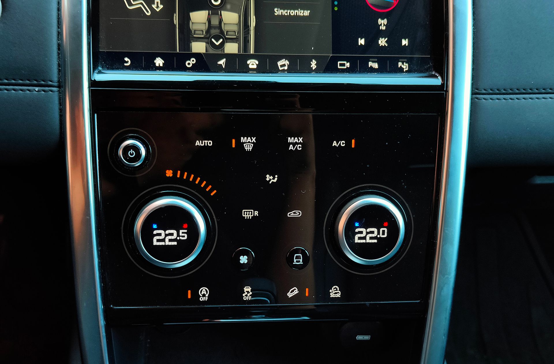 Land Rover Discovery Sport 2.0D I4 S AWD - foto 33