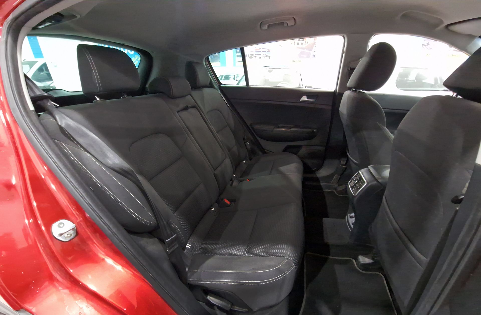 Kia Sportage 1.7 CRDi VGT Eco-Dynamics x-Tech17 4x2 - foto 16