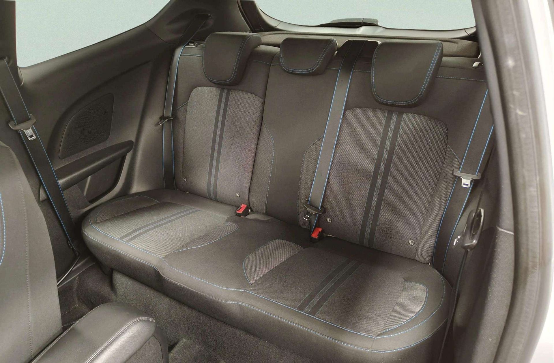 Ford Fiesta 1.5 EcoBoost ST - foto 12