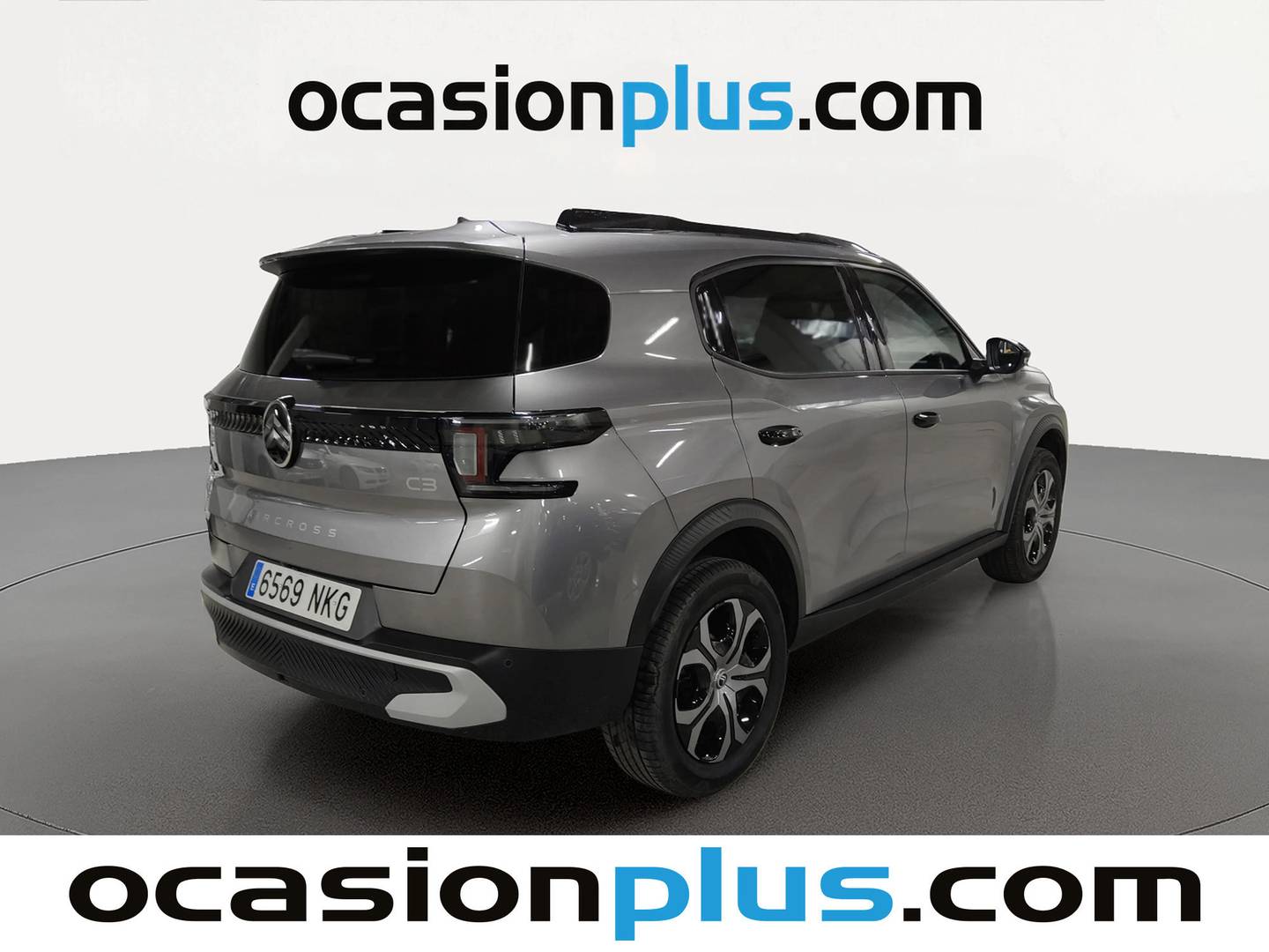 Foto trasera Citroën C3 Aircross Citroën C3 Aircross Hybrid 145 Plus e-DCS6 (145 CV) derecha