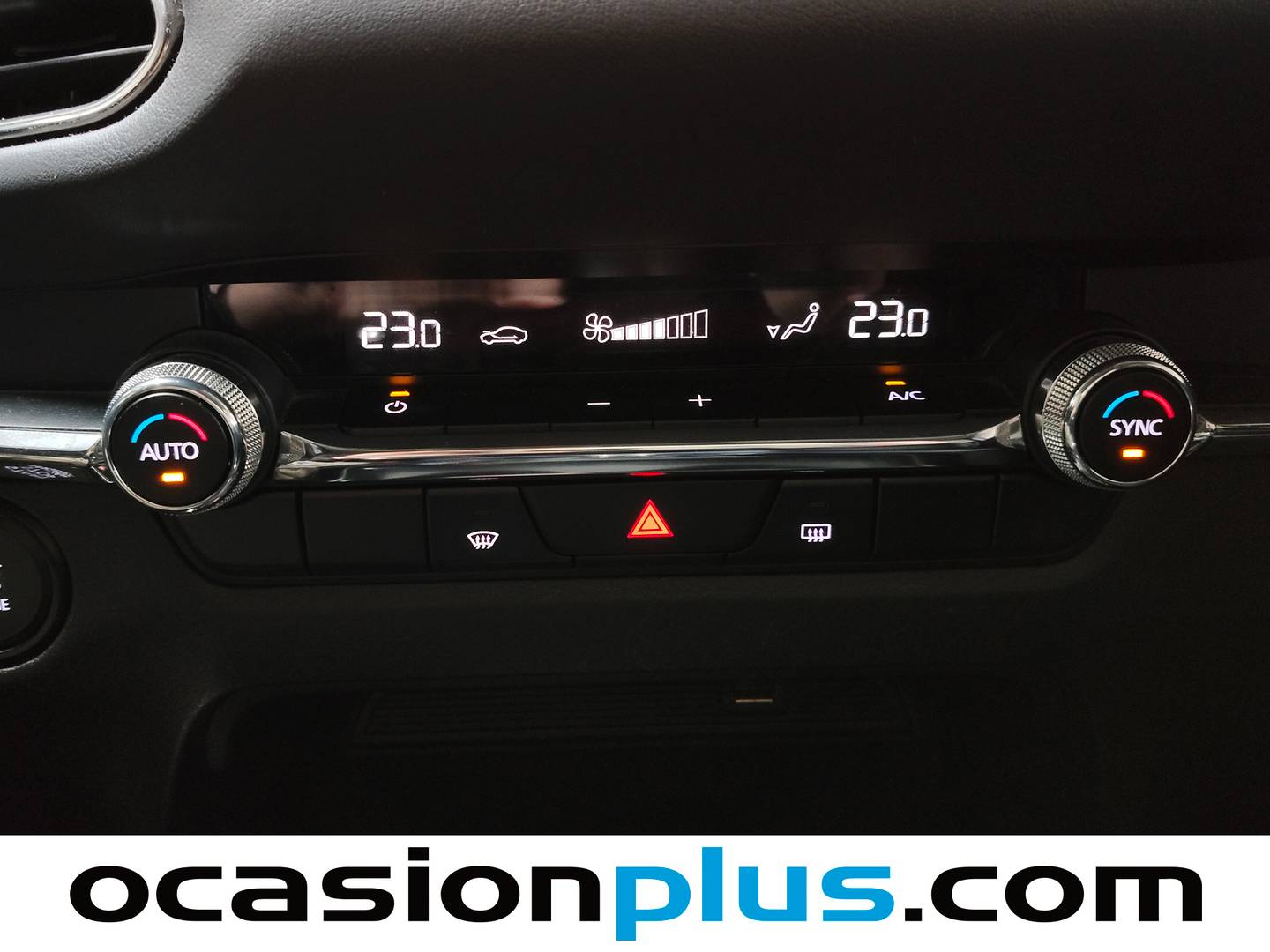 Foto Mazda CX-30 Mazda CX-30 2.0 Skyactiv-G Evolution 2WD AT 90 kW (122 CV)