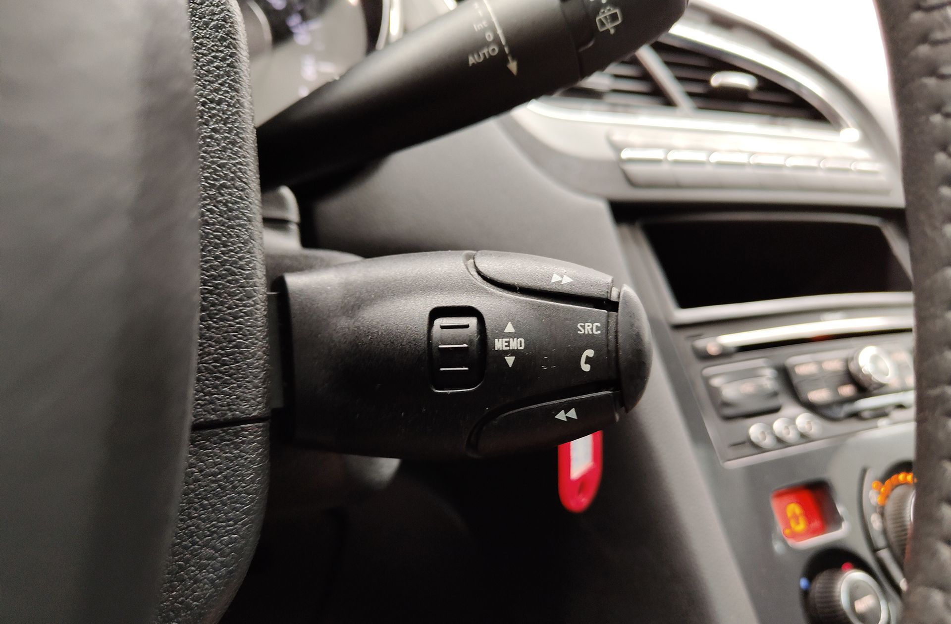 Peugeot 5008 1.6 THP Allure 7 plazas - foto 28