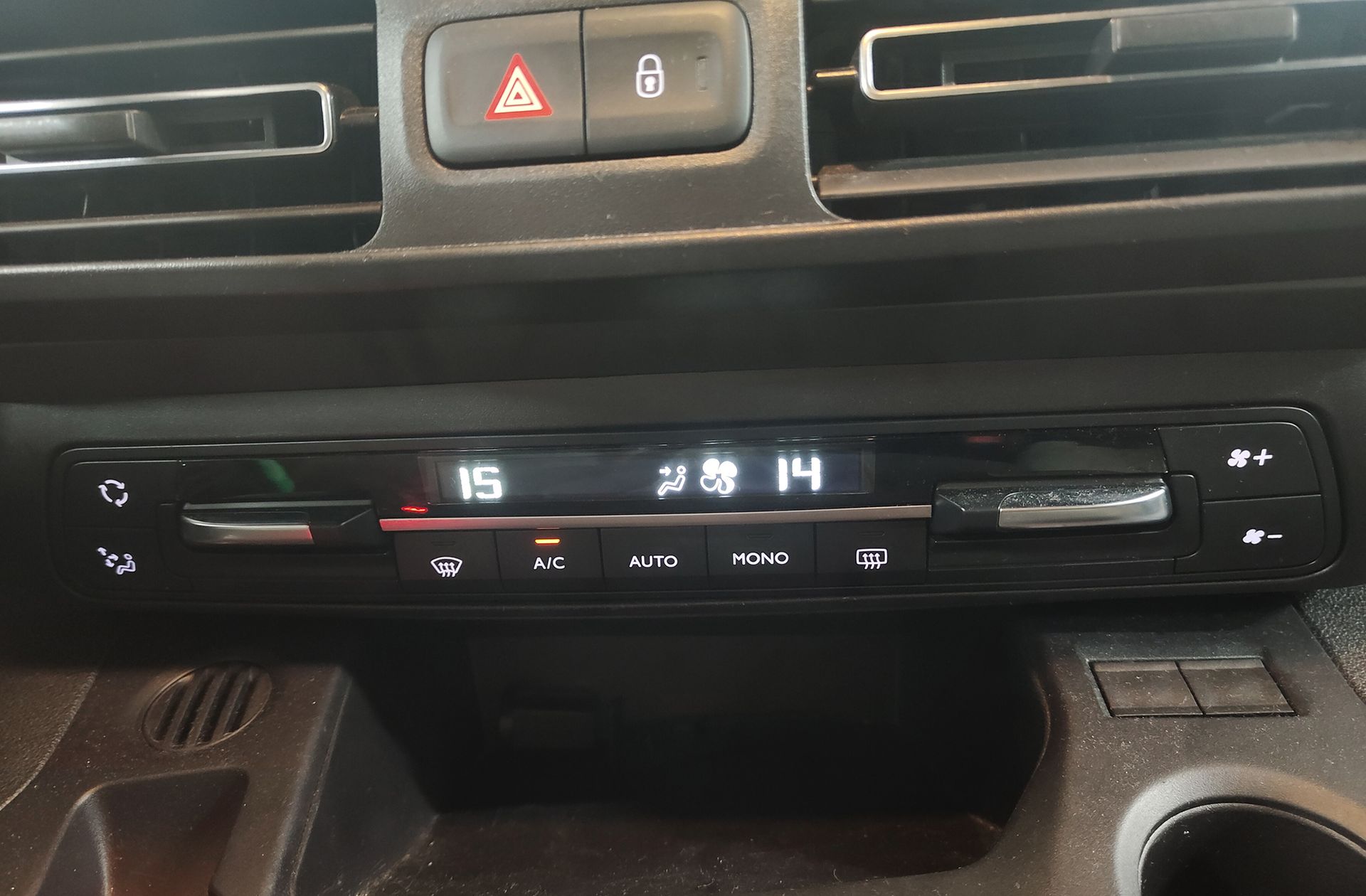 Citroën Berlingo BlueHDi 100 Talla M Shine - foto 29