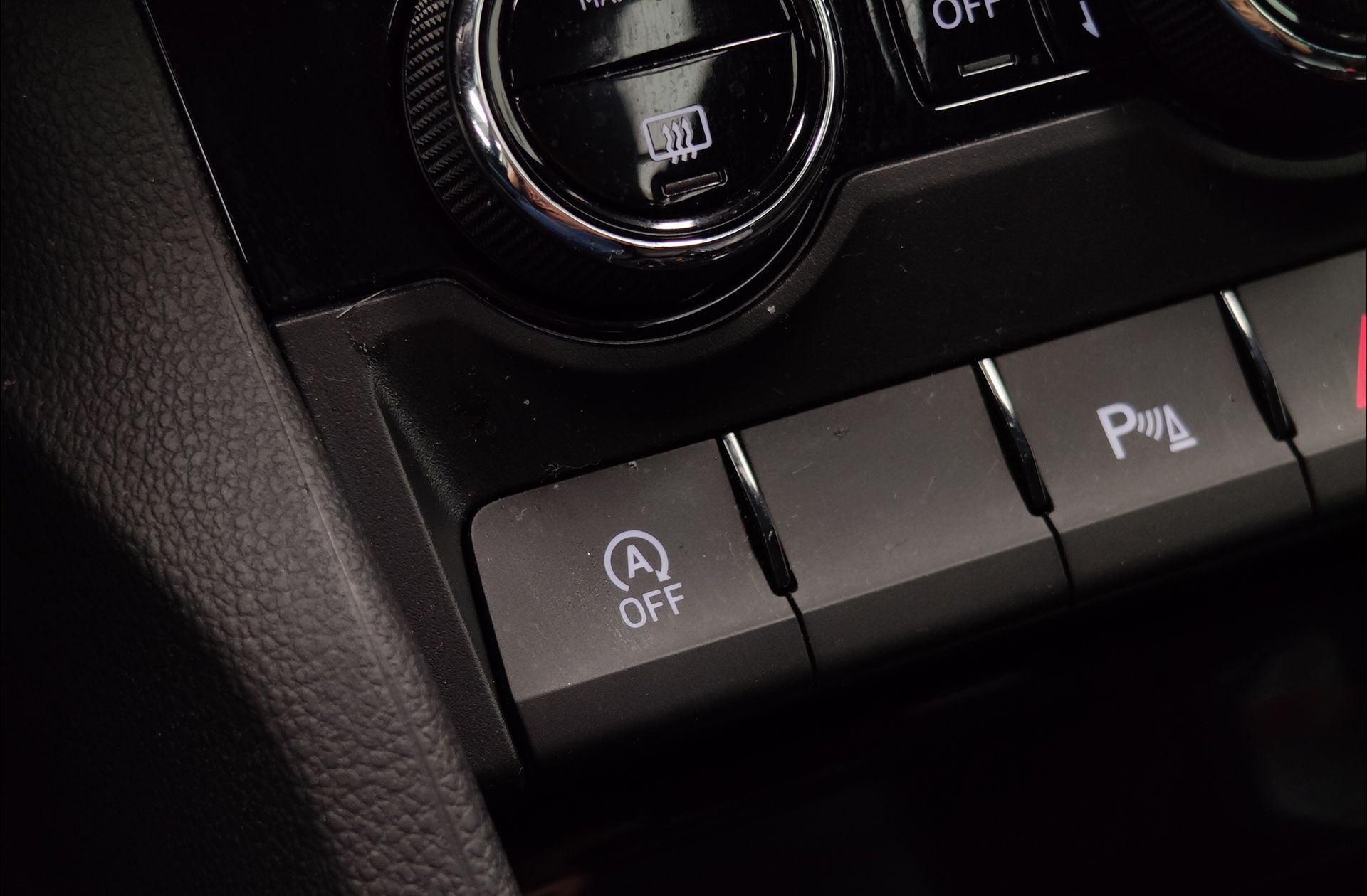Škoda Karoq 1.5 TSI ACT Sportline DSG - foto 39