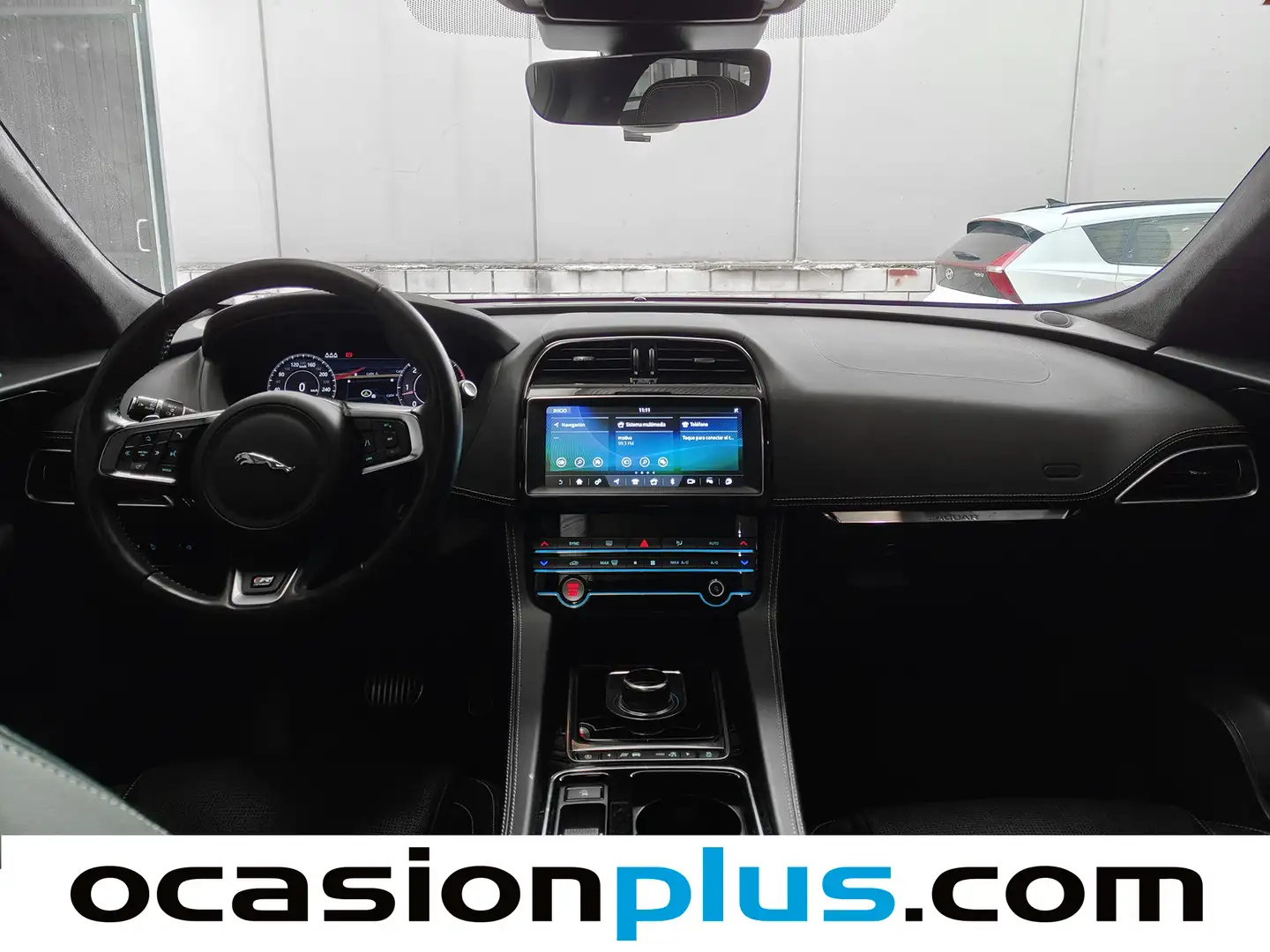 Foto Jaguar F-Pace Jaguar F-PACE 2.0L i4D R-Sport Auto (180 CV)