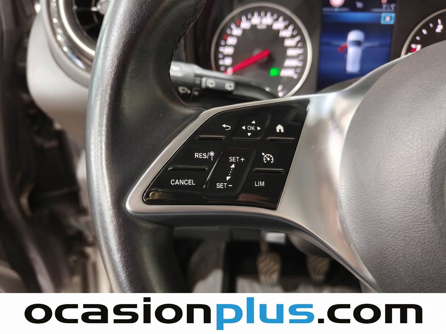 Equipamiento del Mercedes Citan Mercedes Citan Combi 110 CDI Tourer Base (95 CV)