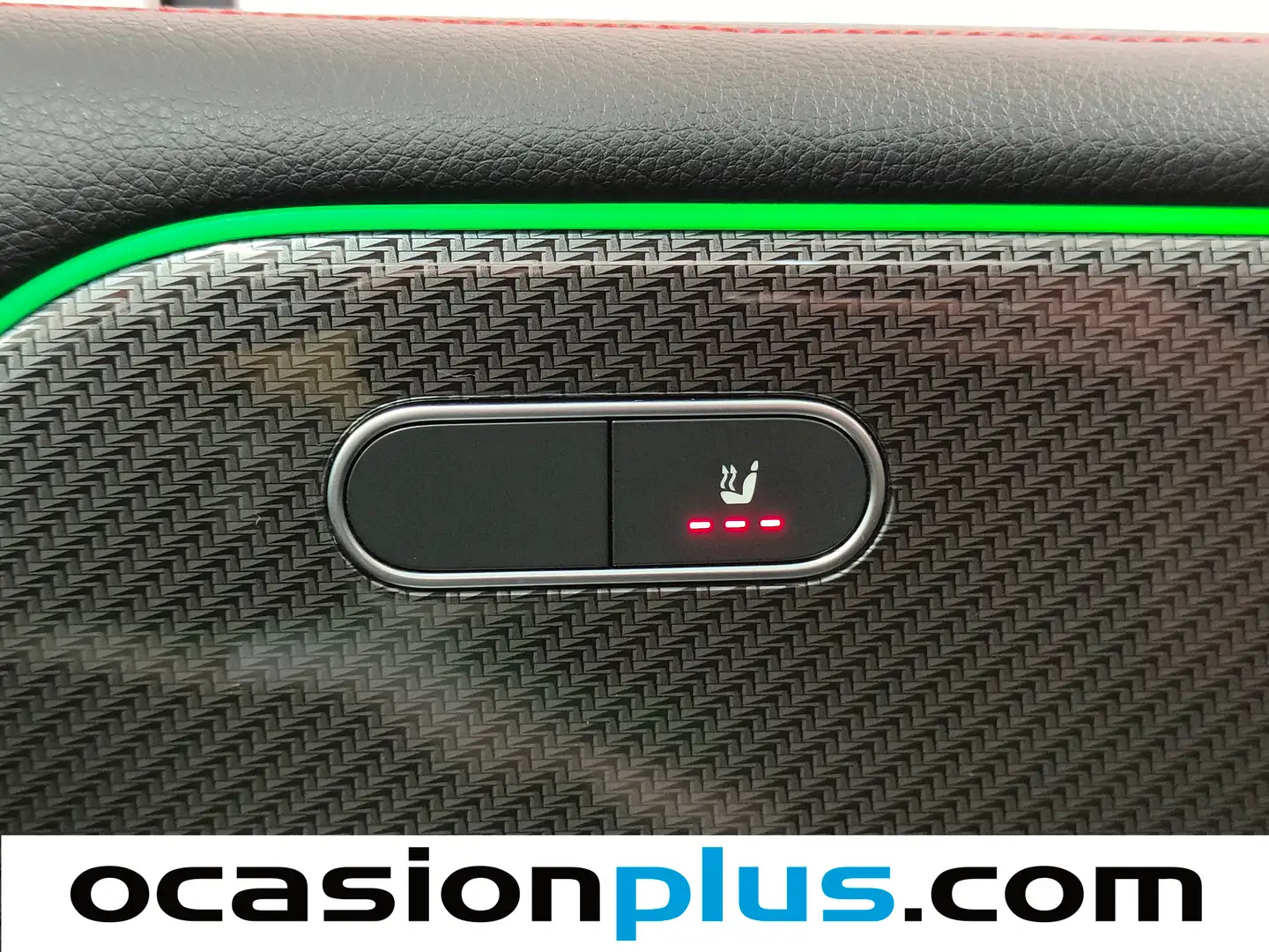 Foto Mercedes GLB Mercedes-Benz GLB 200 (163 CV) AMG Pack