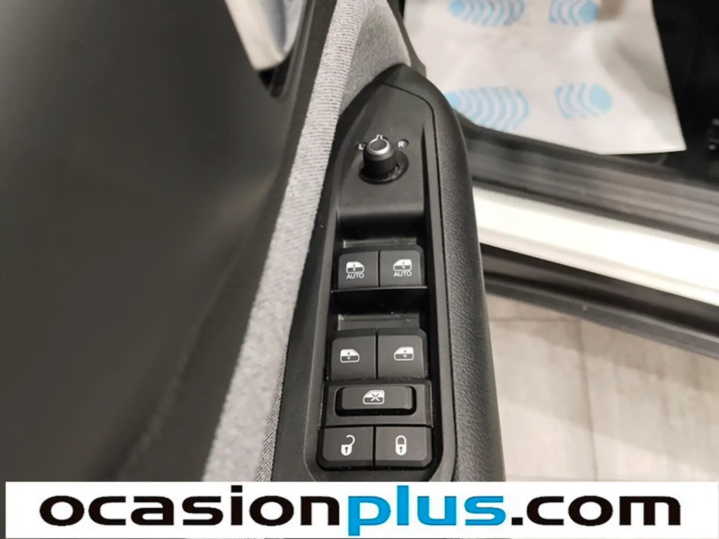 Foto Jeep Compass Jeep Compass 1.3 Gse T4 Longitude FWD MT (130 CV)