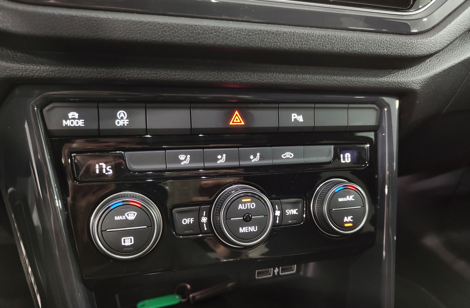 Volkswagen T-Roc Sport 1.5 TSI EVO DSG - foto 35