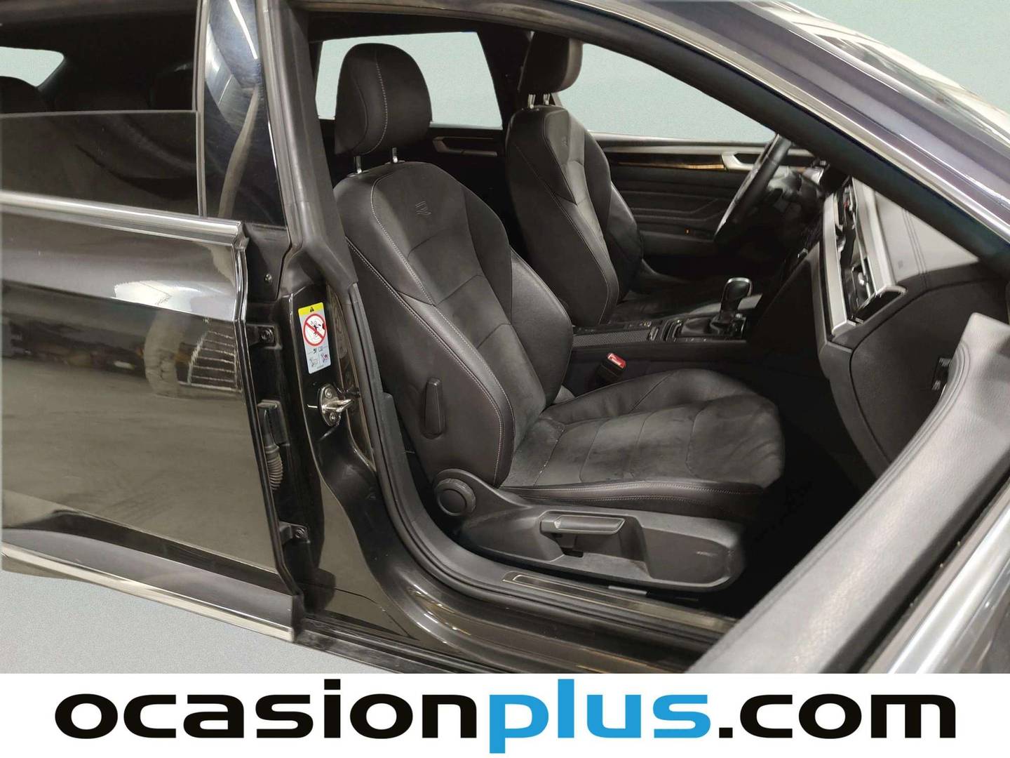 Foto Volkswagen Arteon Volkswagen Arteon Shooting Brake R-Line 2.0 TDI (150 CV) DSG