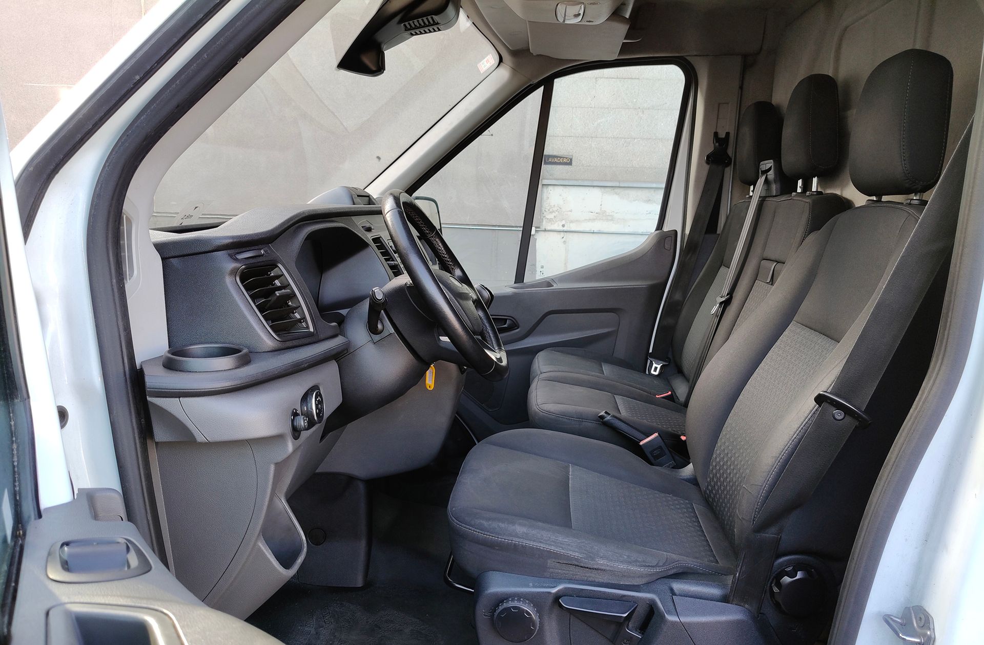 Ford Transit Furgon 350 L3H2 Trend - foto 8