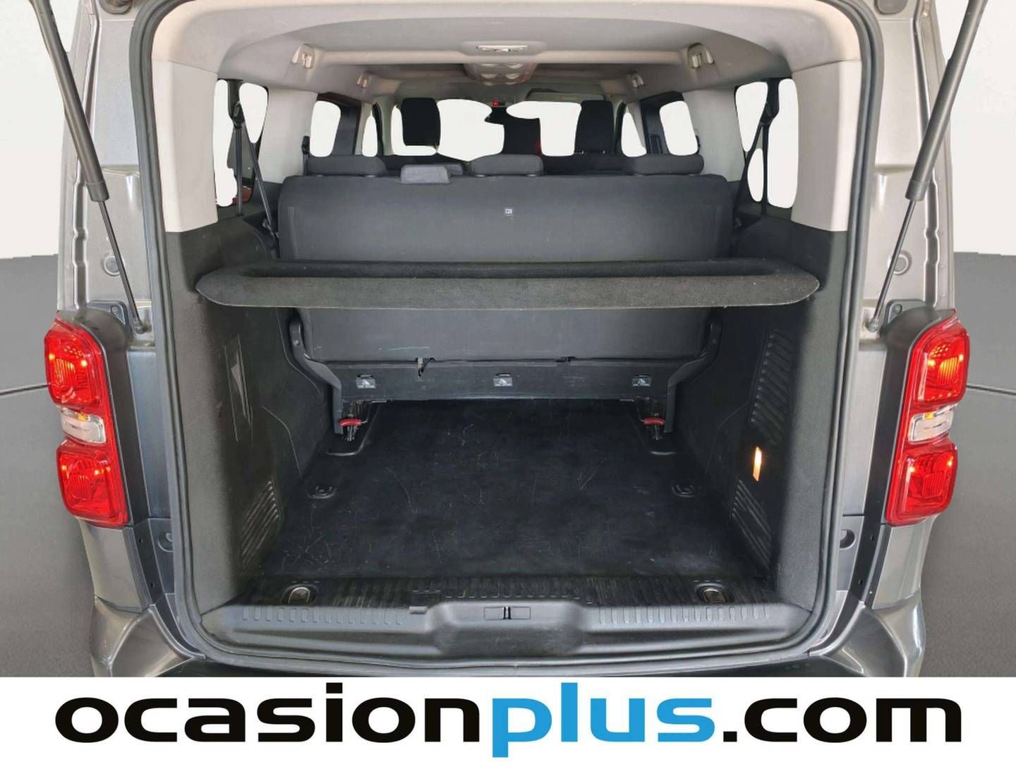 Foto asientos traseros Citroën Spacetourer Citroën Spacetourer BlueHDi 150 Talla XL Business (150 CV) 9 Plazas