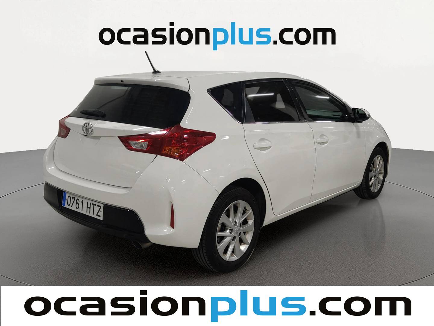 Foto trasera Toyota Auris Toyota Auris 130 Active (132 CV) derecha