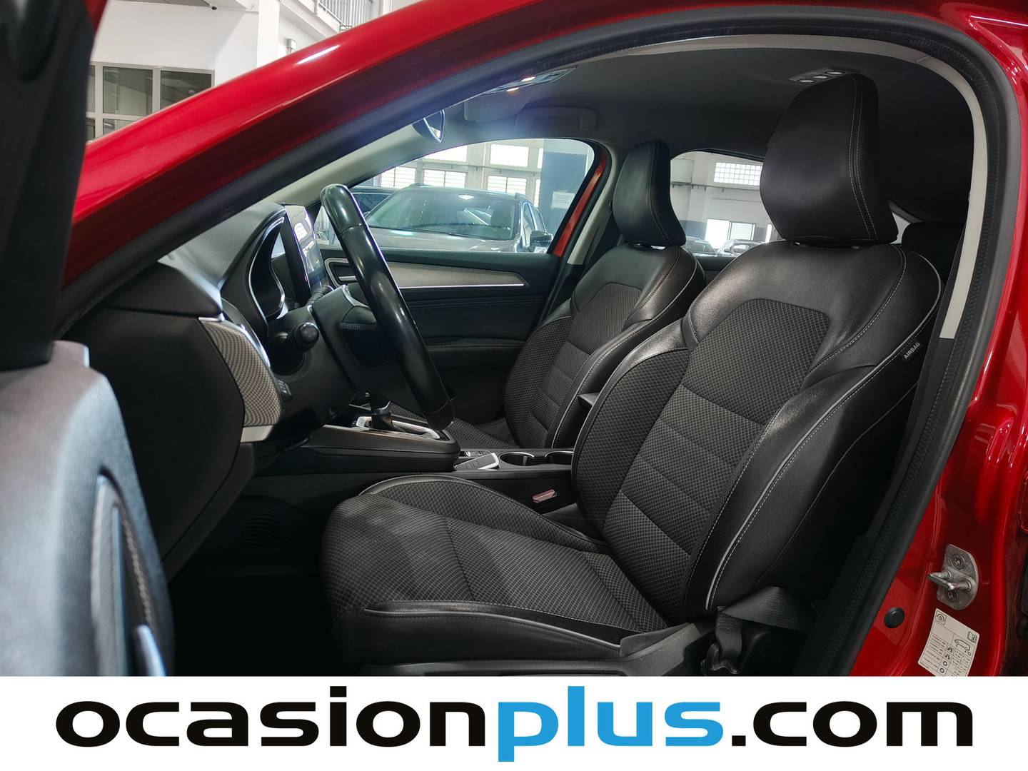Foto asientos delanteros Renault Arkana Renault Arkana Zen E-Tech Híbrido (145 CV)