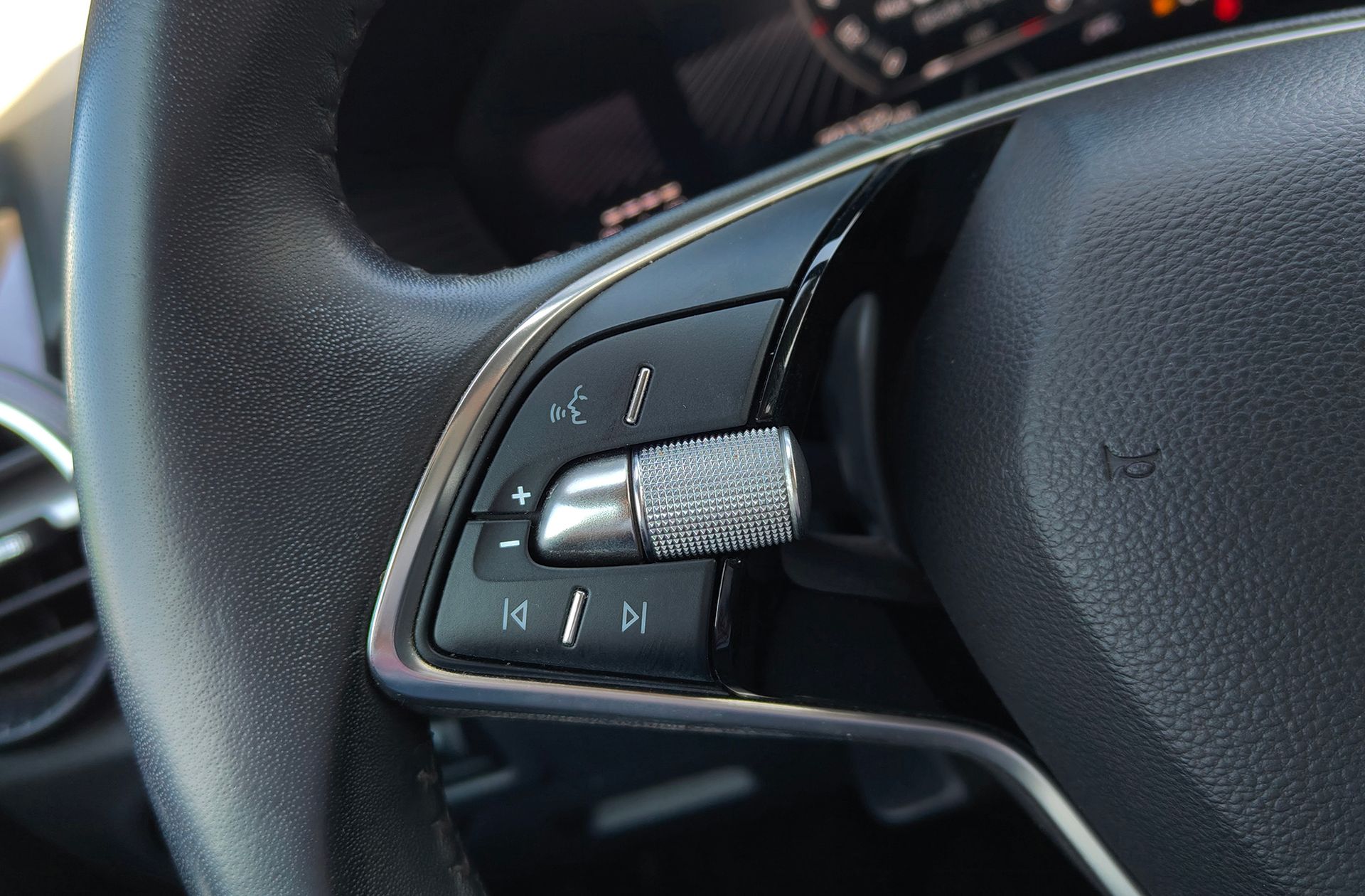 Škoda Fabia 1.0 TSI Selection - foto 26
