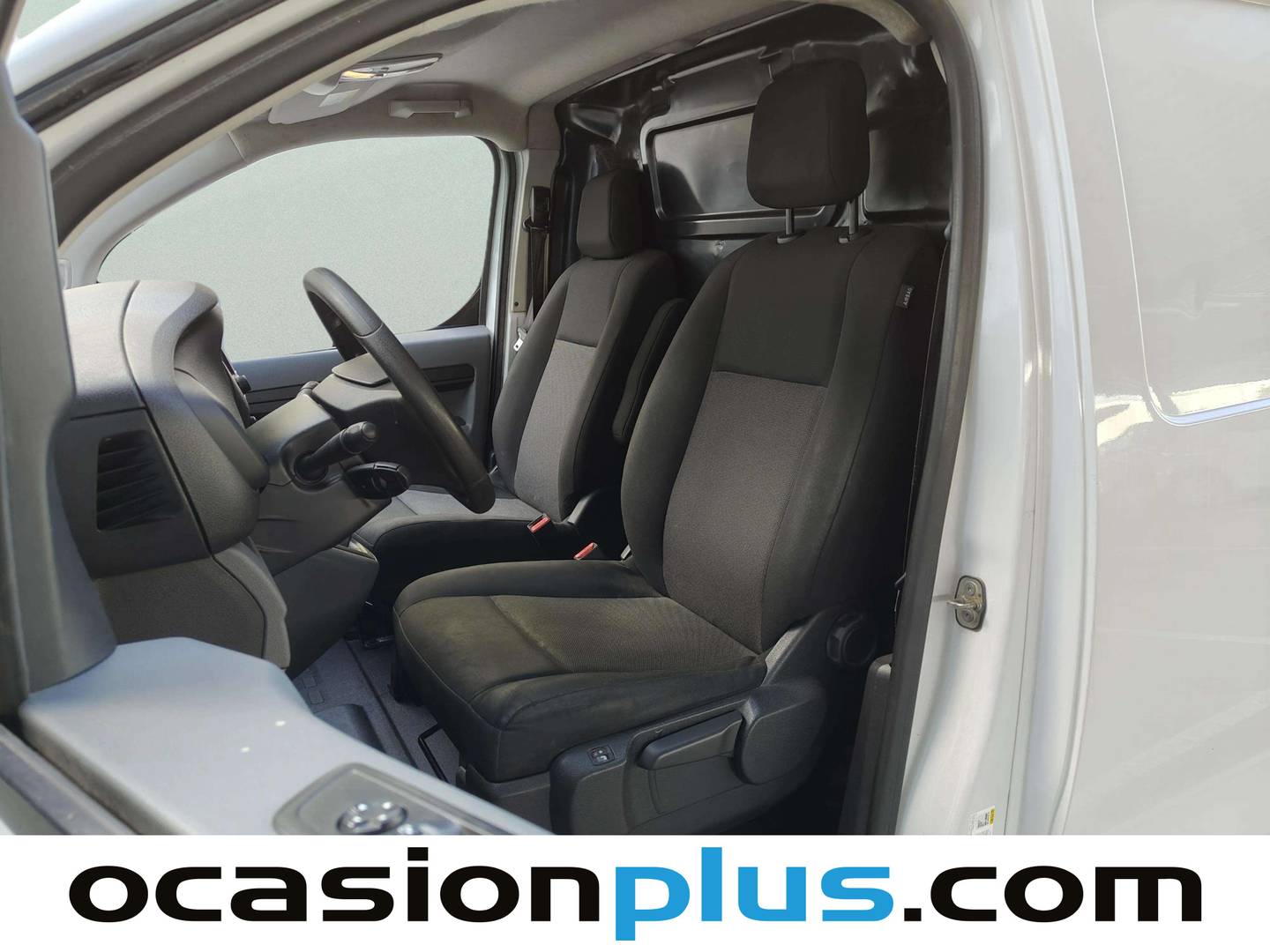 Foto asientos traseros Citroën Jumpy Citroën Jumpy Furgon BlueHDi 100 Talla XL (102 CV)