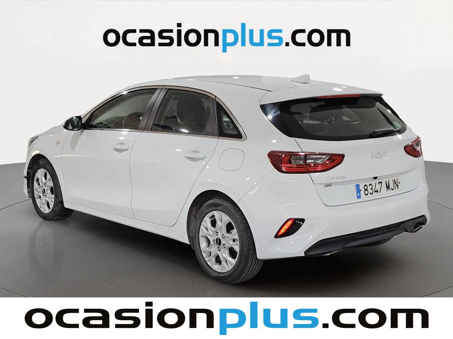 Foto trasera KIA Ceed KIA Ceed 1.6 MHEV iMT Drive (136 CV) izquierda