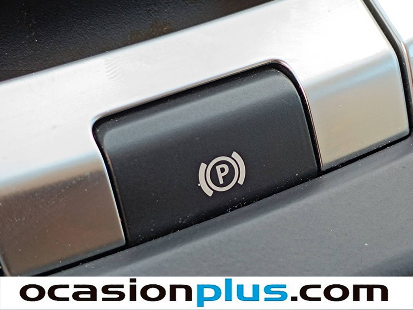 Foto Land Rover Discovery Sport Land Rover Discovery Sport 2.0L TD4 HSE 4x4 (180 CV) Auto